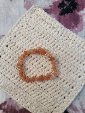 Natural Sunstone Bracelet Peach Crystal Stretch Bracelet Boho Healing Jewelry